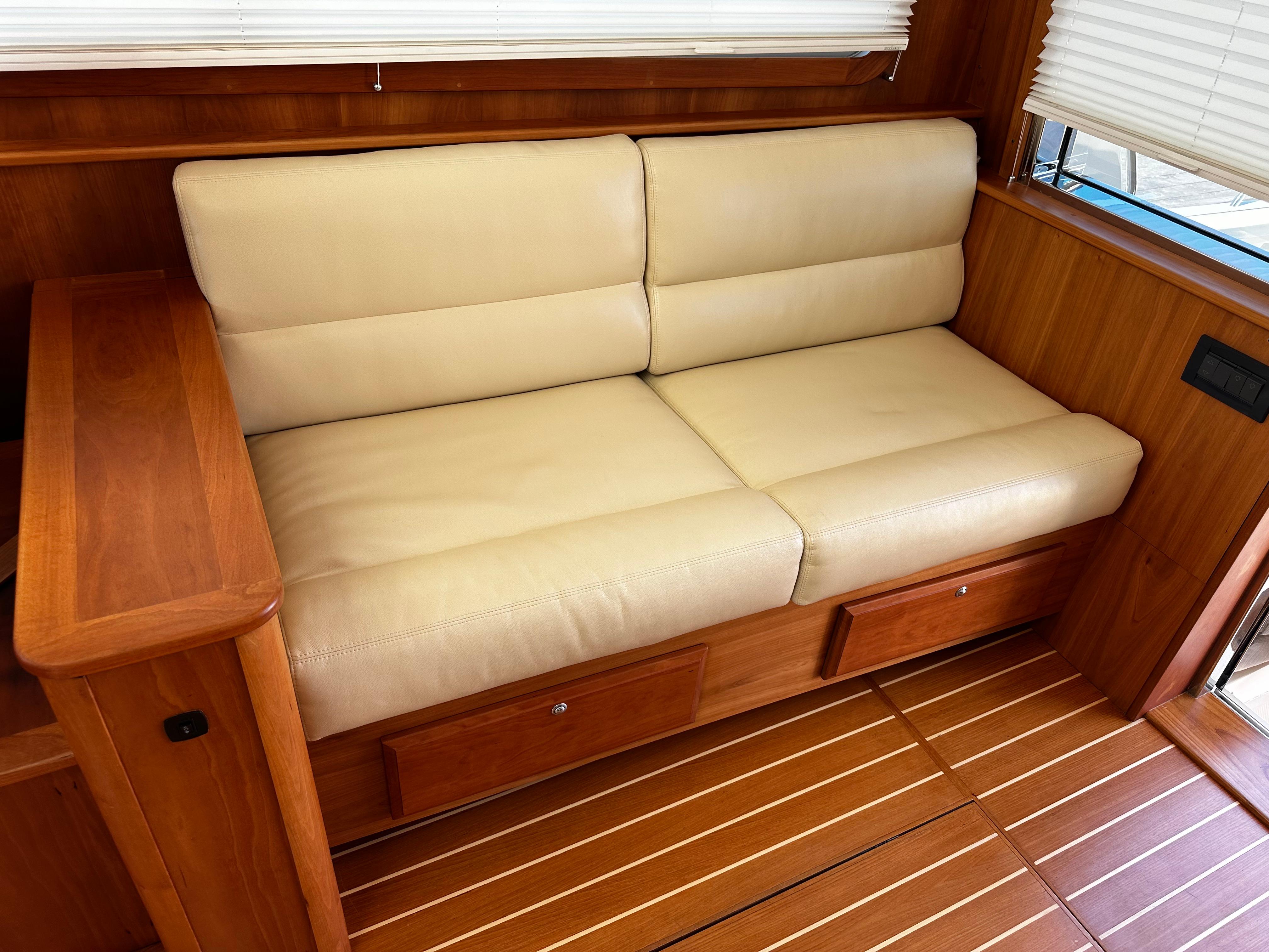 Starboard Pilot House Seat