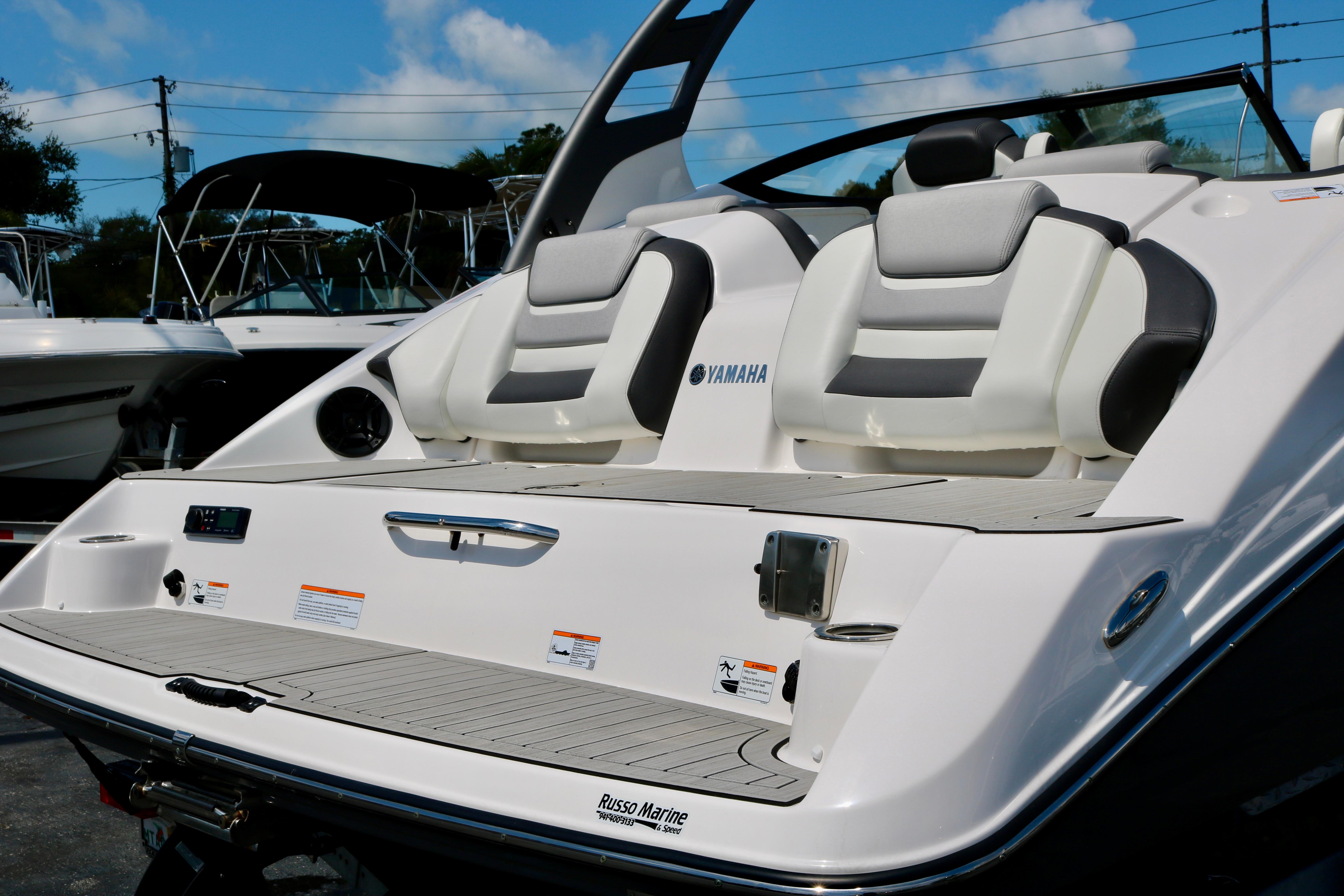 2022 Yamaha Boats 212SE