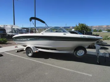 2005 Sea Ray 185 Sport