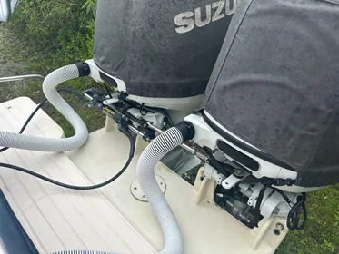 twin Suzuki 200hp with engine warranty