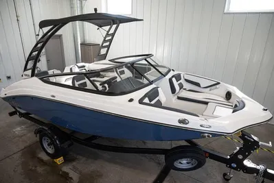 2024 Yamaha Boats 195S