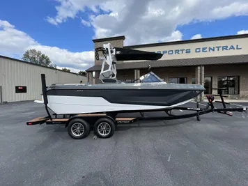 2024 Nautique GS20