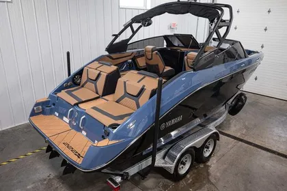 2024 Yamaha Boats 222XE