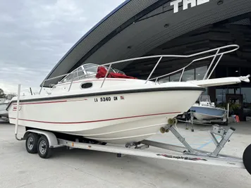 1998 Boston Whaler 21 Conquest