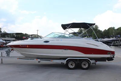 2004 Sea Ray 270 Sundeck