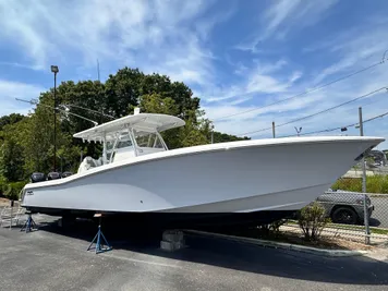 2018 Invincible 39 Open Fisherman