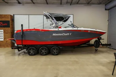 2021 MasterCraft X-24