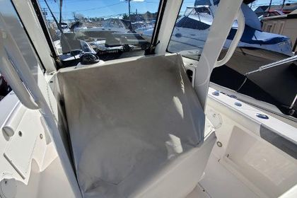 2018 Everglades 255 Center Console