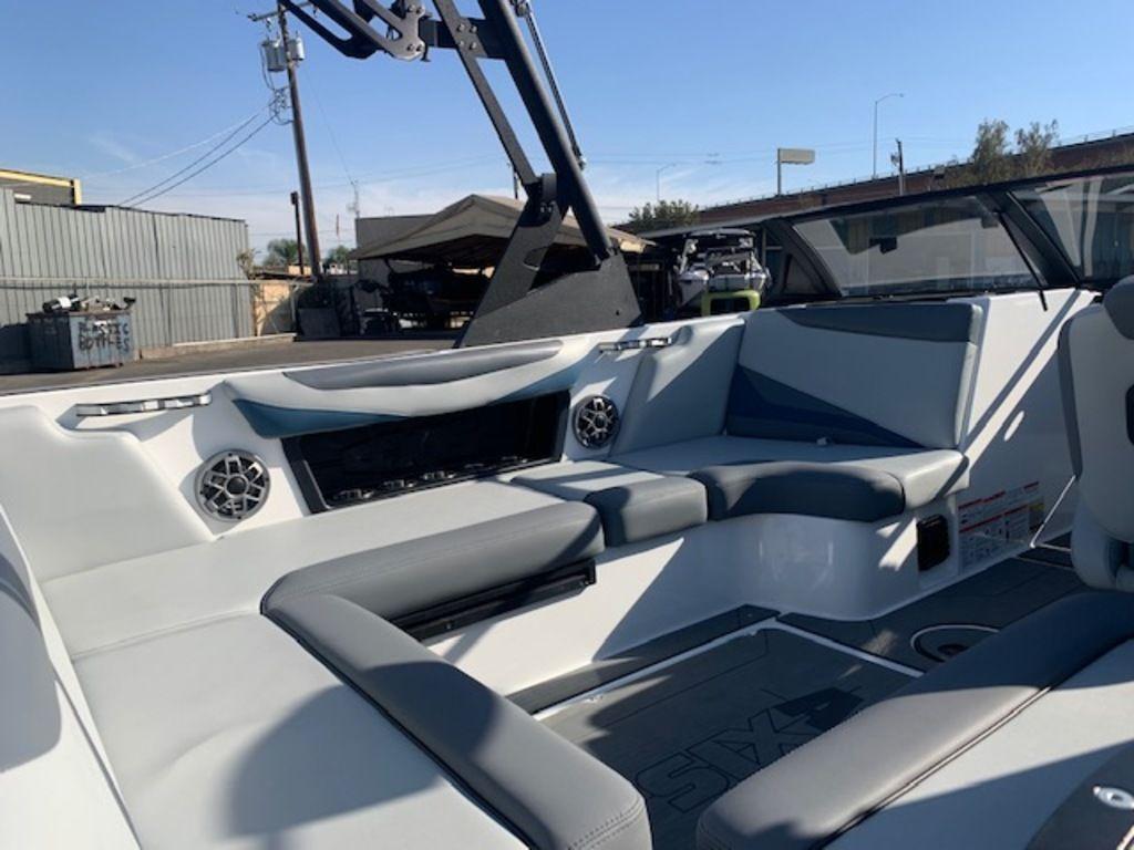 2021 Axis T22