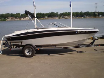 2008 Four Winns H200