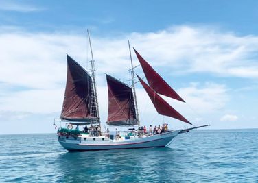1988 Custom Schooner