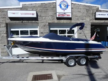 2001 Chris-Craft Launch