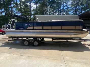 2024 Bentley Pontoons Legacy 240 Cruise XL