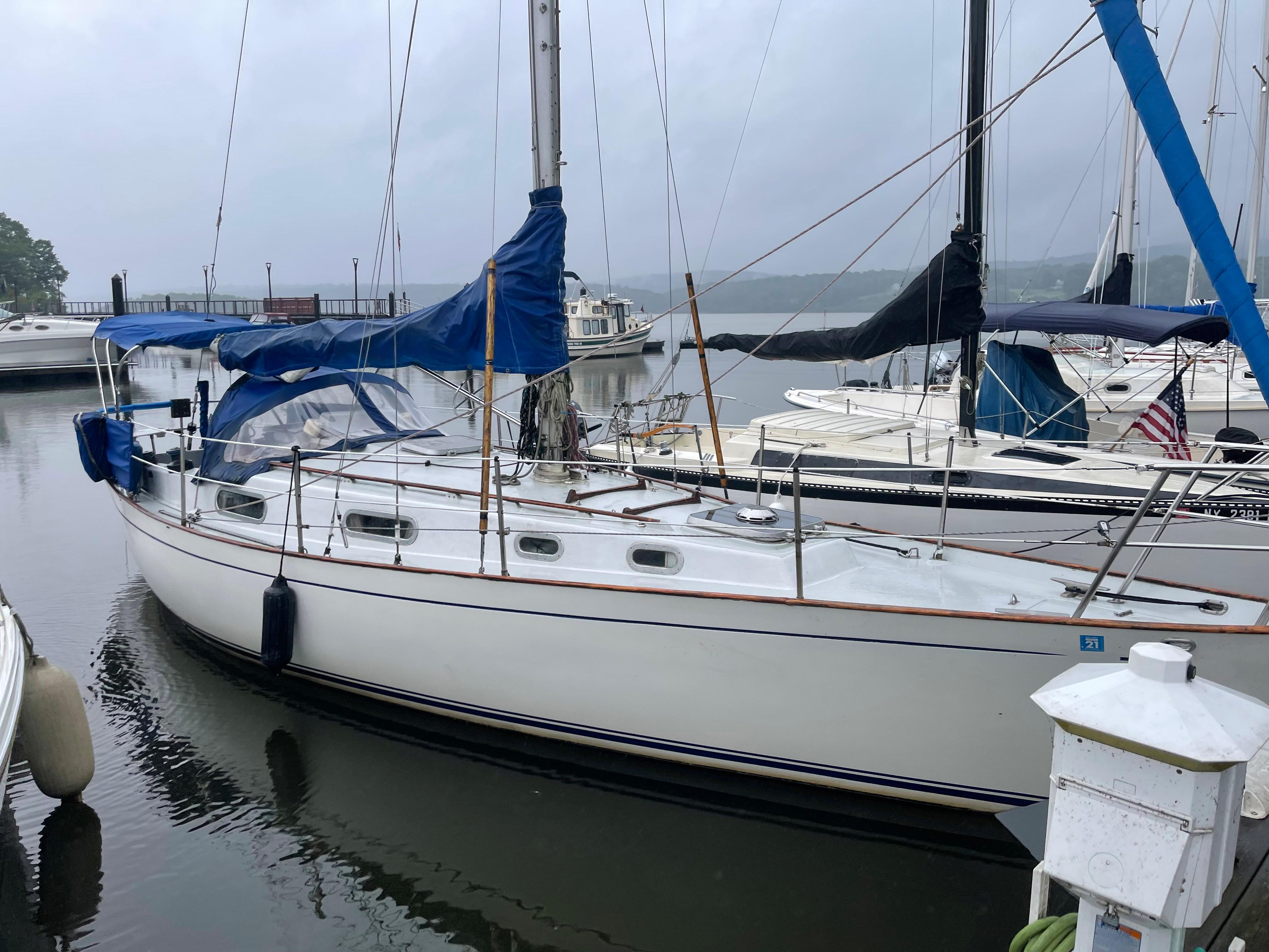 Used 1980 Contessa 32, 12538 Hyde Park - Boat Trader