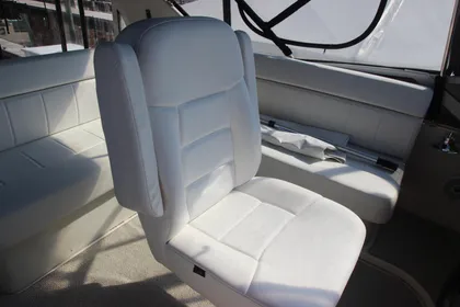 2004 Carver 444 Cockpit Motor Yacht