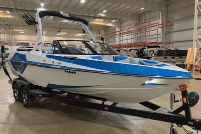 2019 Axis Wake Research T22