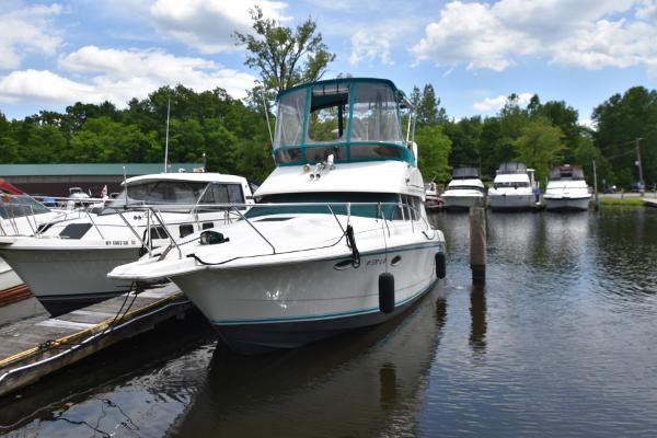 Used 1994 Silverton 312 Sedan Cruiser, 13162 Verona Beach - Boat Trader