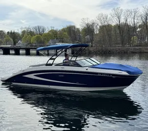 2017 Sea Ray 270SDX