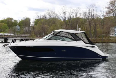 2023 Sea Ray 320 Sundancer