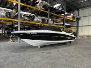 2005 Sea Ray 270 SLX