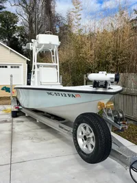 2014 Yellowfin 24 Bay