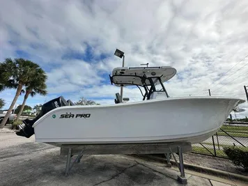 2024 Sea Pro 262 CC