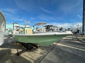 2024 Sea Pro 230 Bay