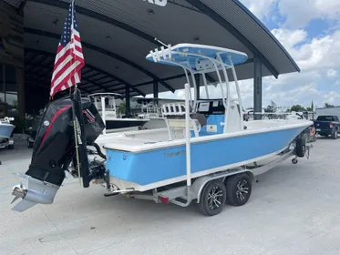 2019 Tidewater 2410 Bay Max