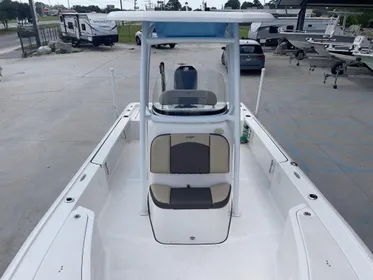 2019 Tidewater 2410 Bay Max