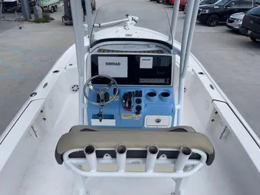 2019 Tidewater 2410 Bay Max