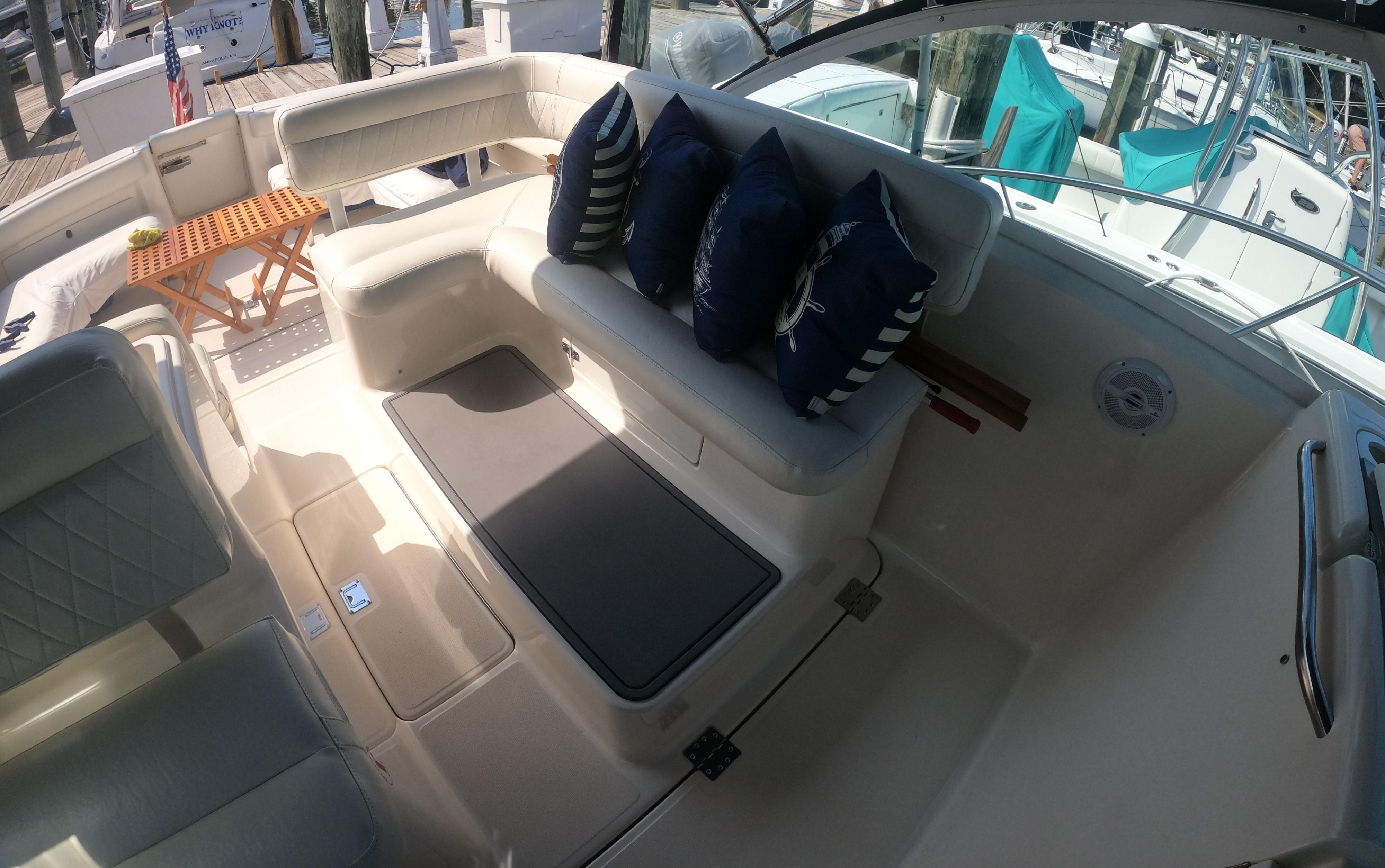 1998 Tiara Yachts 2900 Coronet