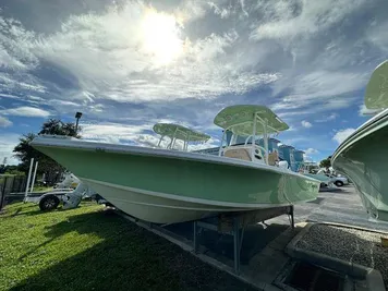 2024 Sea Pro 248 Bay