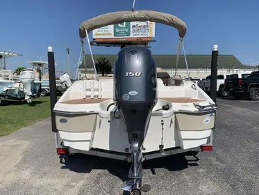 2019 NauticStar 203 SC