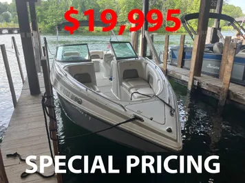 2004 Crownline 270 BR