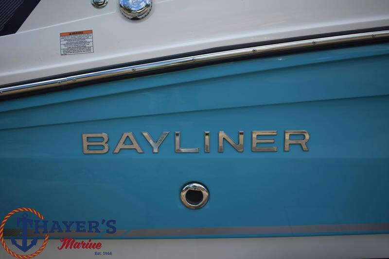 2024 Bayliner VR5 Bowrider