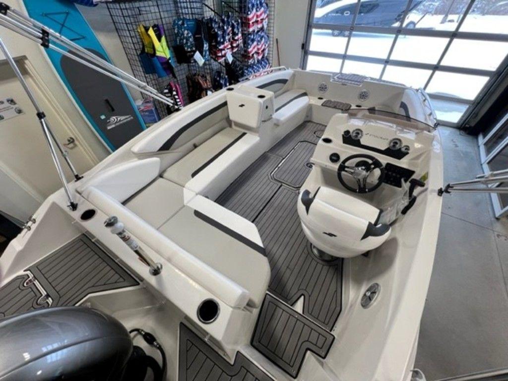 2023 Starcraft SVX OB 171 OB