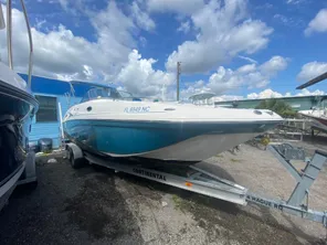 2006 Hurricane 260 SUNDECK