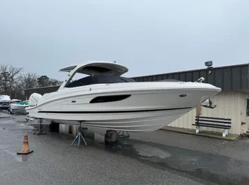 2018 Sea Ray SLX 350 OB