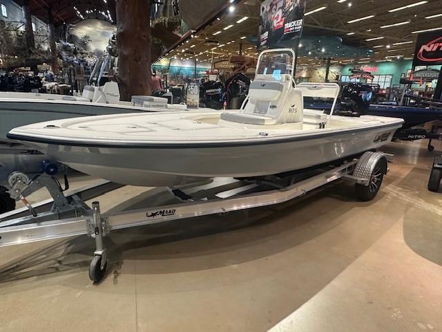 2025-mako-18-lts-power-9685417 2025-mako-18-lts-power-9685417