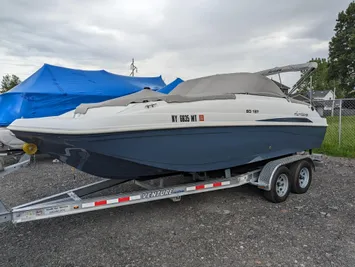 2023 Hurricane SunDeck 187 OB