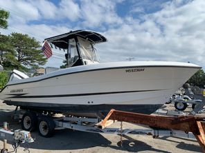 2002 Hydra-Sports 2390 CC Vector