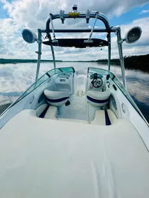 2001 Baja 232 Islander