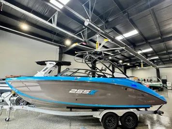 2022 Yamaha Boats 255X