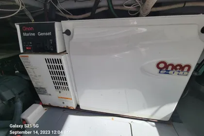 9kw Onan Generator ( 610 hrs. )