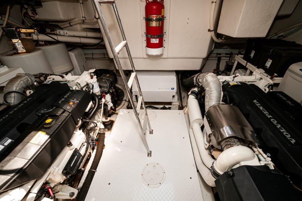 2017 Cruisers Yachts 60 Cantius  CAJUN PRINCESS  Engine Room