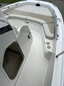 2018 Boston Whaler 210 Dauntless