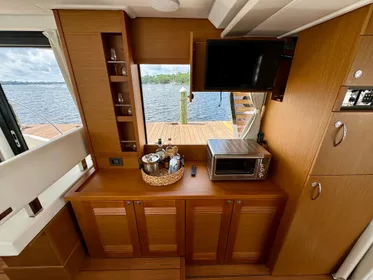 2023 Beneteau Swift Trawler 41 Fly