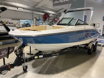 2024 Sea Ray SPX 210