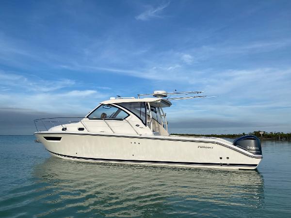 Pursuit OS 325, 32 Foot Offshore Fishing Boat