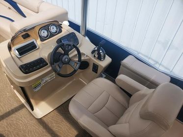 2015 Sweetwater 240 SunDeck
